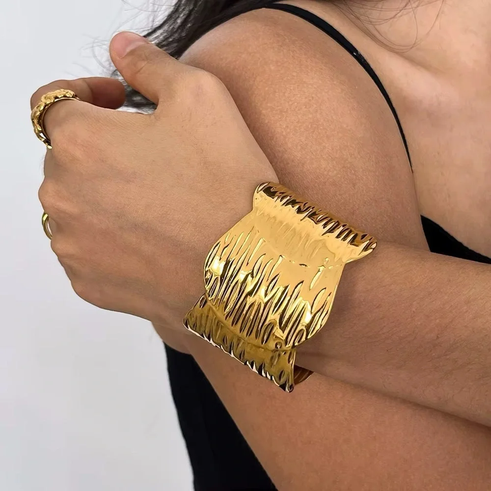 18K Gold Plated Textured Cuff Bracelet - Picture 2 of 6
